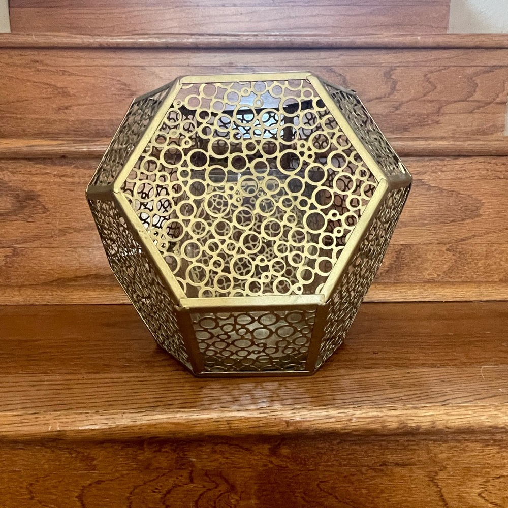 Gold/ metal candle holder
